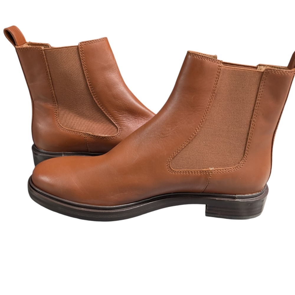 Madewell Benning Chelsea Boot in Warm CInnamon Brown.. Size 10